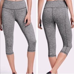 VSX Knockout Sport Capri Pants